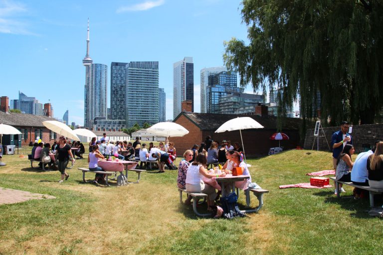 Catering Photos Toronto En Ville